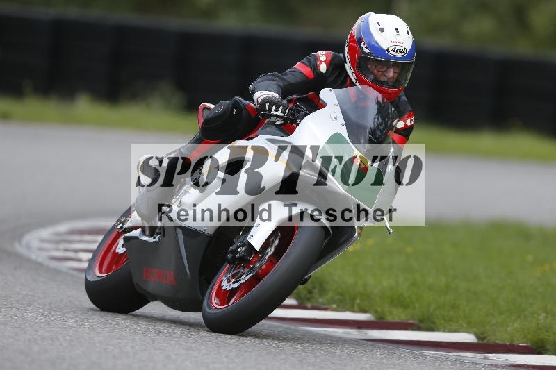 /53 16.09.2025 Track Day Domi Aegerter ADR/Gruppe rot/ohne